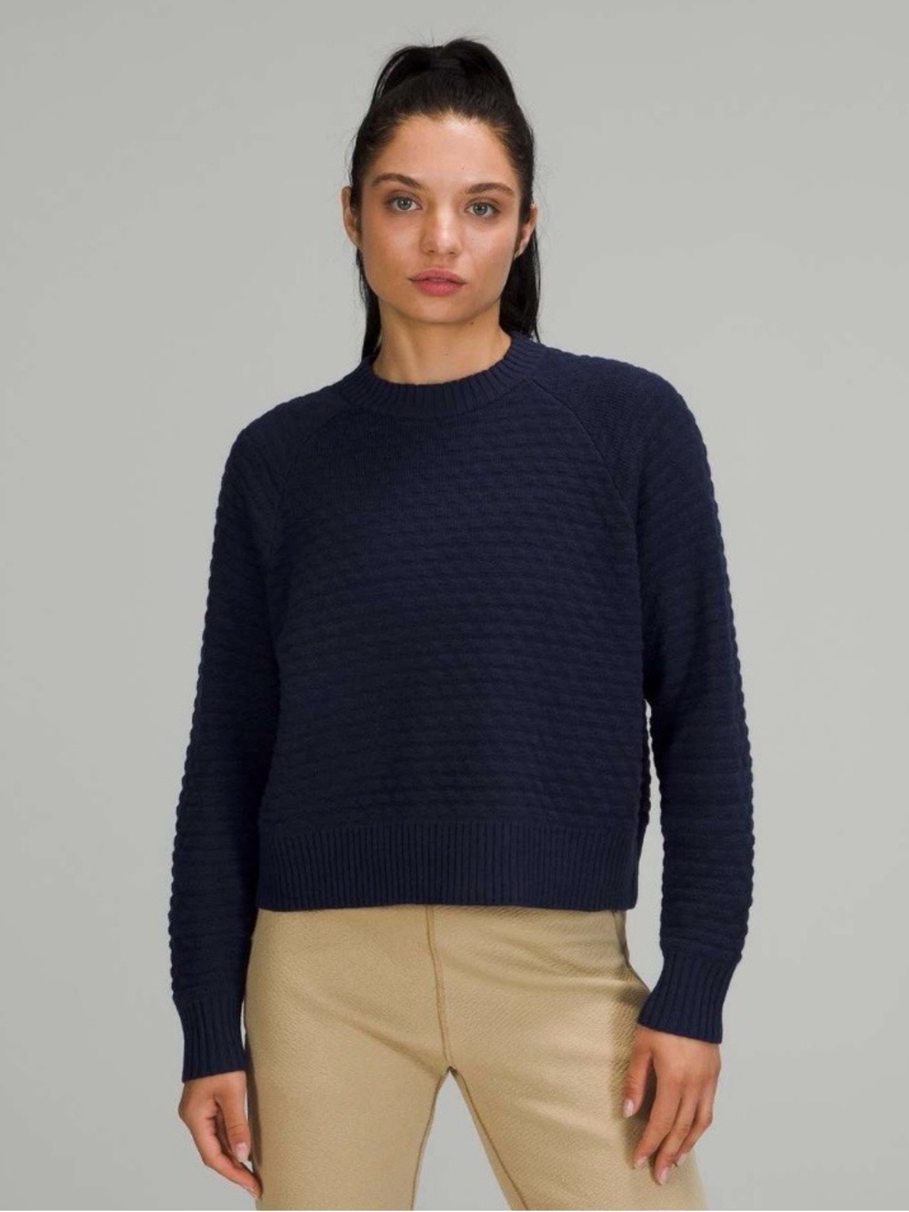 Lululemon Texture Play Crew Sweater
Night Sea M/L EUC